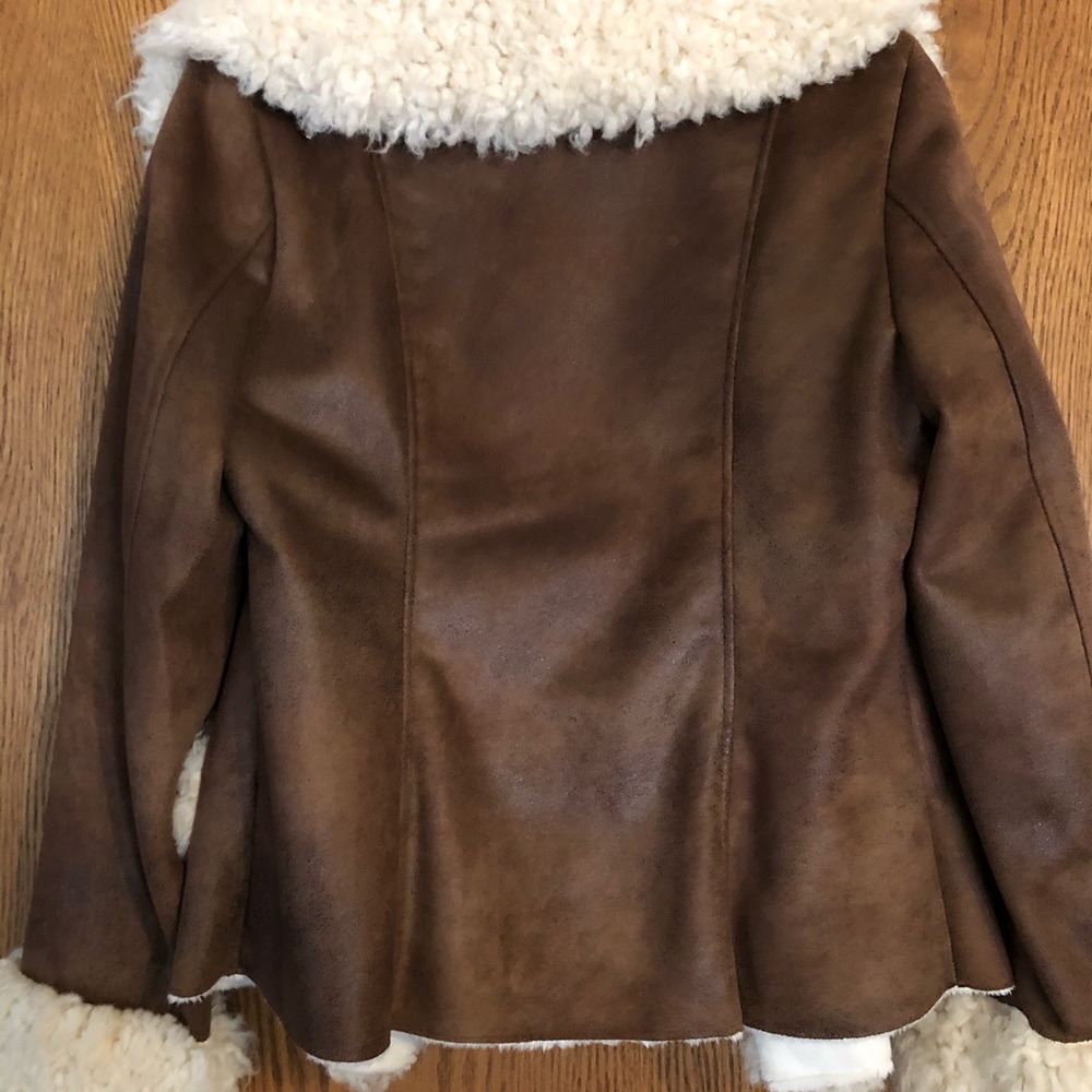 Fall coat - Picture 6 of 9